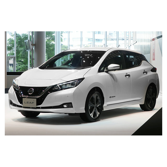 Lastkantsskydd Nissan Leaf II 2E1 2017- Stål (3)