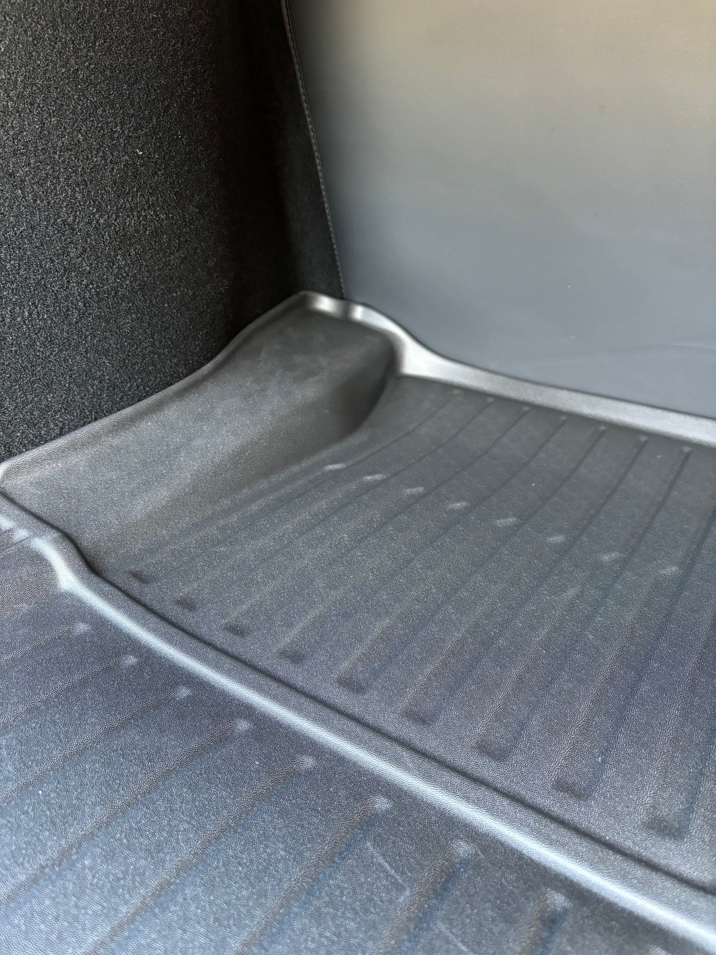 Allväders bagagerumsmatta Tesla 3 Highland