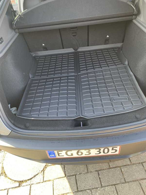 Komplett allvädersmattset till Tesla Model Y (6 mattor)