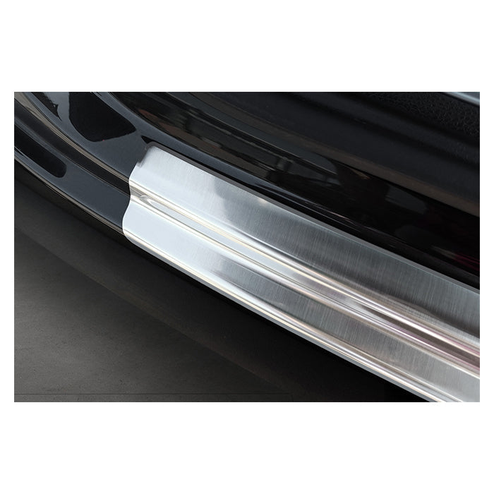 Lastkantsskydd Mercedes EQC N293 2019- Stål (3)