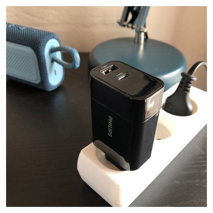Philips USB-laddare fast-charge 30W USB-A+C (3)