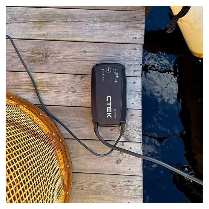 Ctek NXT 15 12V Batteriladdare