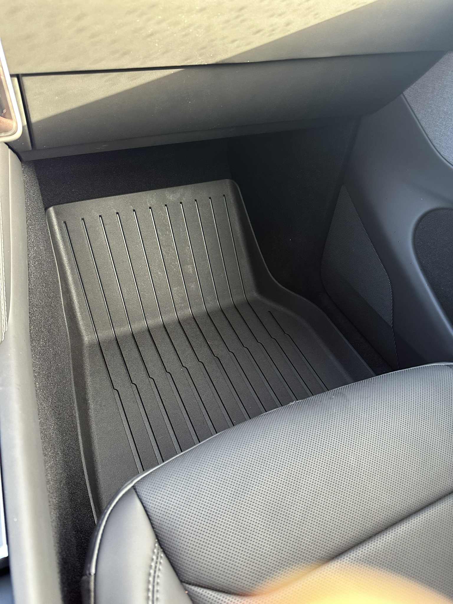 All weather-mattset till Tesla Model Y Juniper (3 mattor) (4)